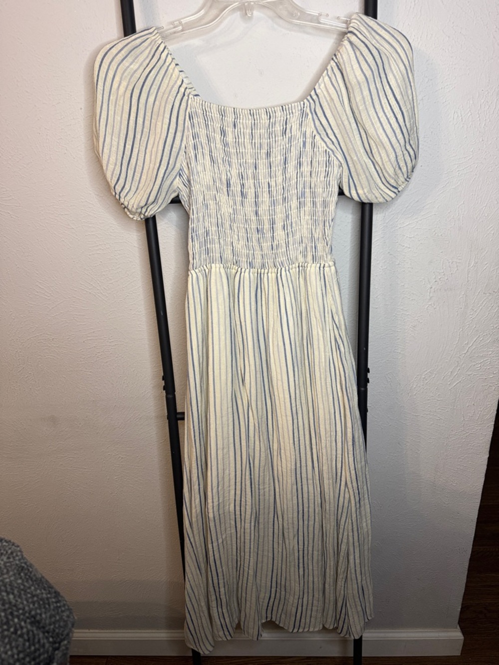 Indigo Rose Blue & White Striped Smocked Puff Sleeve Midi Dress Size Small